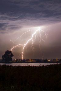 CG, een bliksem van Cloud to Ground